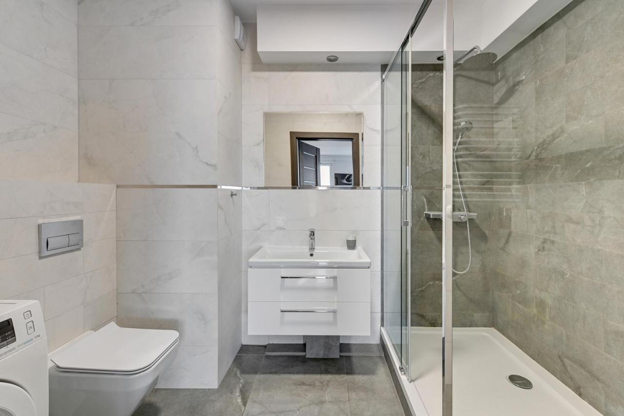 Grand Apartments - Luxury Apartment On The 11Th Floor With A View Of The Old Town グダニスク エクステリア 写真