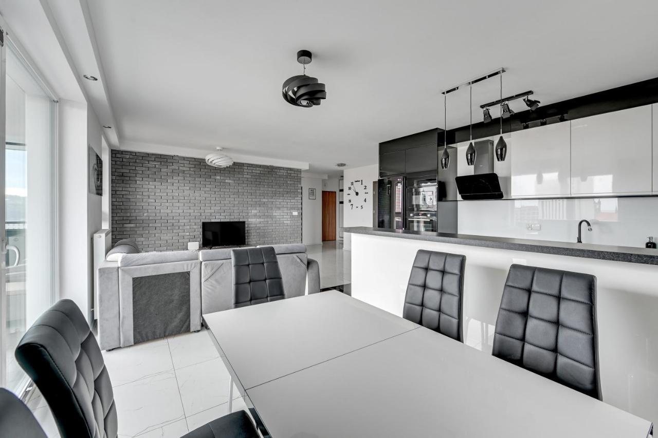 Grand Apartments - Luxury Apartment On The 11Th Floor With A View Of The Old Town グダニスク エクステリア 写真